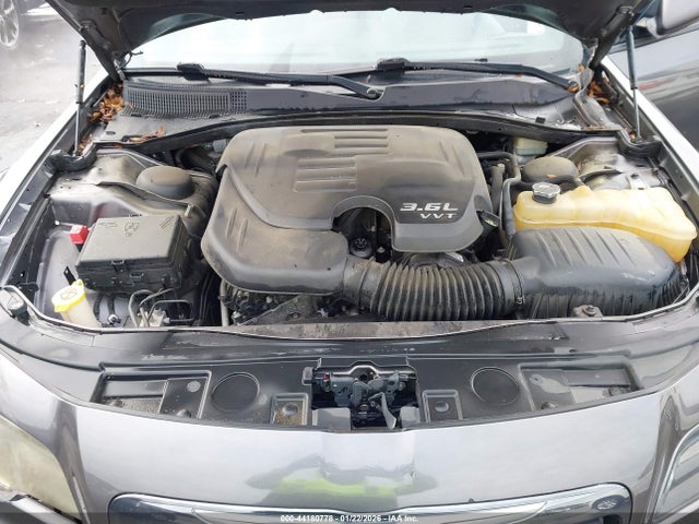 2014 CHRYSLER 300 2C3CCABG3EH357054 Photo 9