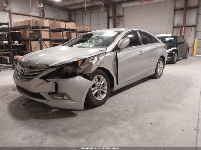 2013 Hyundai Sonata Gls მანქანა იყიდება აუქციონზე, vin: 5NPEB4AC0DH741080, აუქციონის ნომერი: 44180819