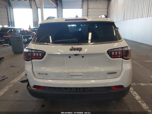 Jeep Compass Latitude 4x4 2025 3C4NJDBN5ST533678 Image 16
