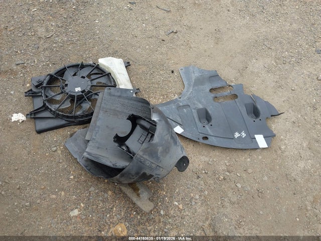 KMHD84LF3JU584305 Hyundai ELANTRA SEL