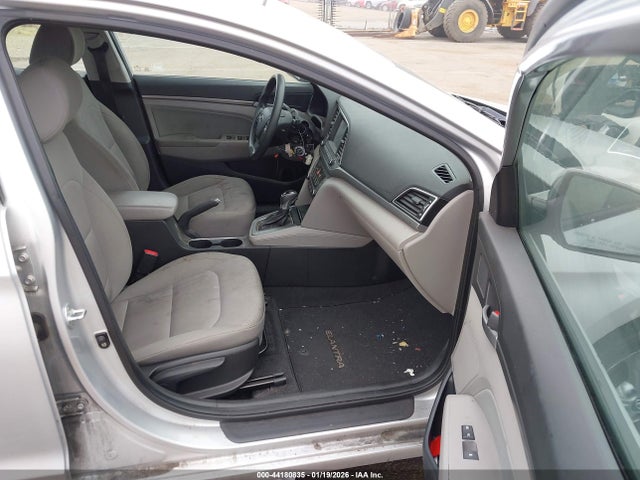KMHD84LF3JU584305 Hyundai ELANTRA SEL