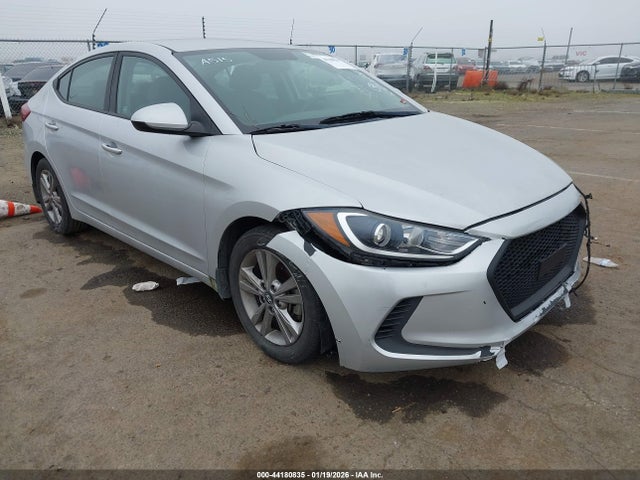 KMHD84LF3JU584305 Hyundai ELANTRA SEL