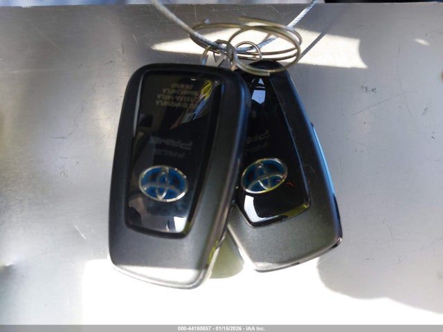 Toyota Prius Prime Xle 2022 JTDKAMFP2N3199480 Image 11