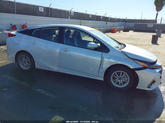 Toyota Prius Prime Xle 2022 JTDKAMFP2N3199480 Image 13