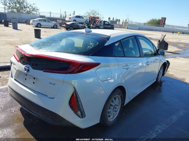 Toyota Prius Prime Xle 2022 JTDKAMFP2N3199480 Image 4