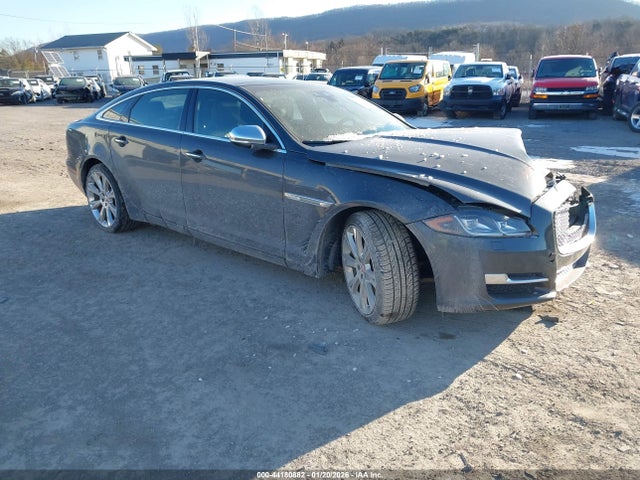 2019 JAGUAR XJ SAJWJ2GD0K8W21031