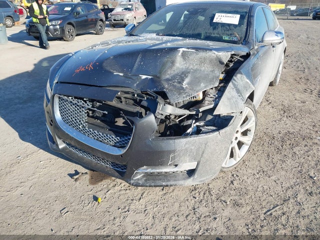 2019 JAGUAR XJ SAJWJ2GD0K8W21031 Photo 5