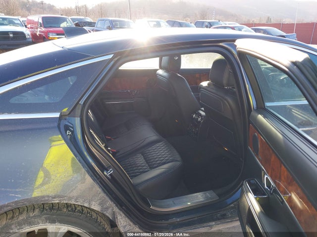 2019 JAGUAR XJ SAJWJ2GD0K8W21031 Photo 7