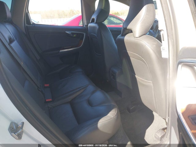 2017 VOLVO XC60 YV440MRU1H2154678 Photo 7