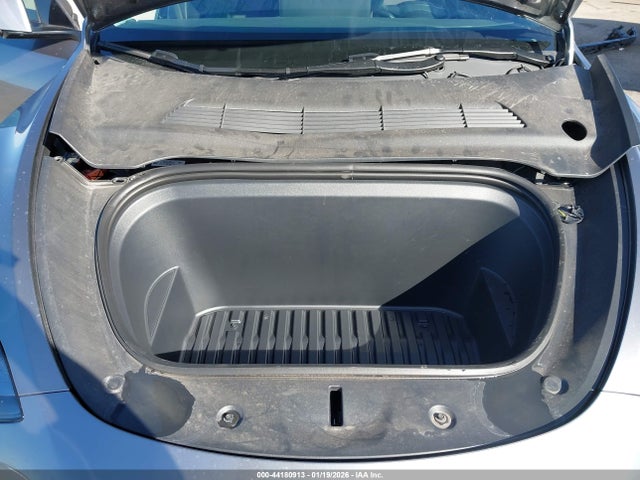 Продаж на аукціоні авто 2024 Tesla Model Y Long Range Dual Motor All-wheel Drive, vin: 7SAYGAEE2RF197246, номер лоту: 44180913