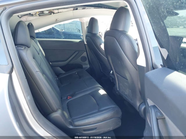 Продаж на аукціоні авто 2024 Tesla Model Y Long Range Dual Motor All-wheel Drive, vin: 7SAYGAEE2RF197246, номер лоту: 44180913