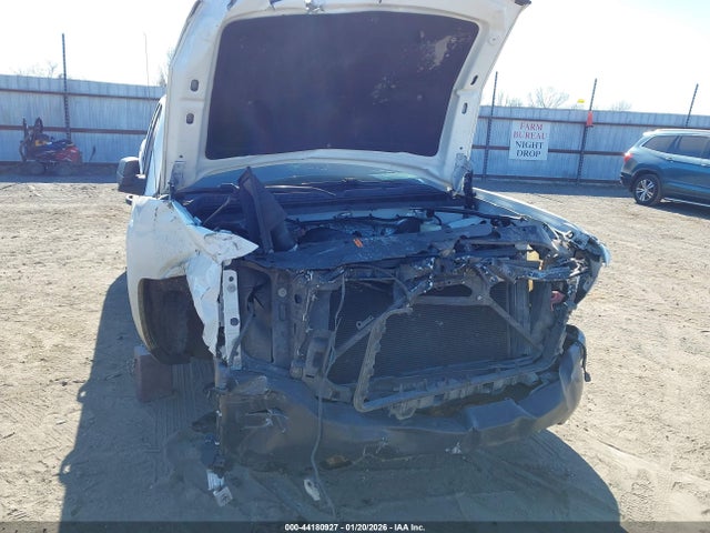 2018 CHEVROLET SILVERADO 1500 1GCRCNEC5JZ307899 Photo 5