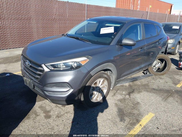 KM8J23A45GU158866 Hyundai TUCSON SE