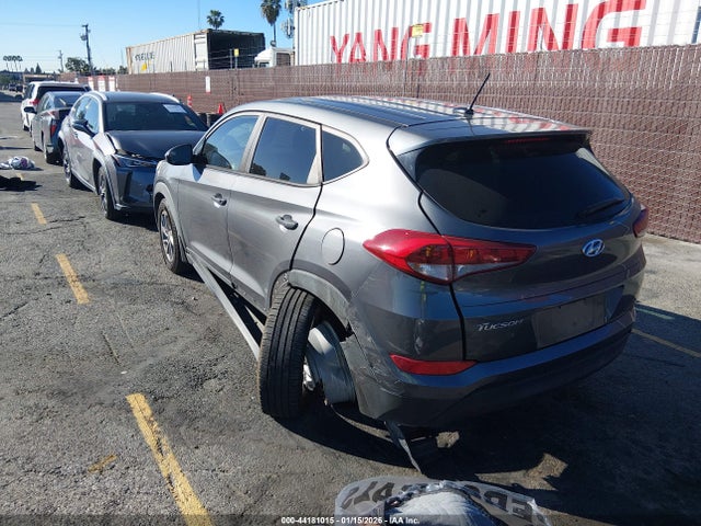 KM8J23A45GU158866 Hyundai TUCSON SE