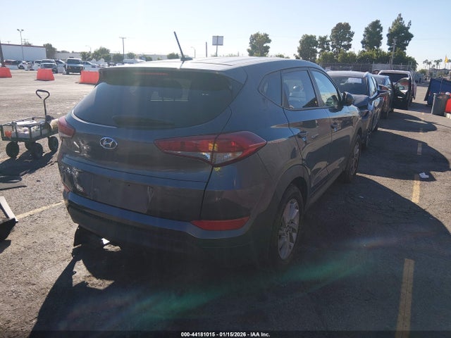 KM8J23A45GU158866 Hyundai TUCSON SE