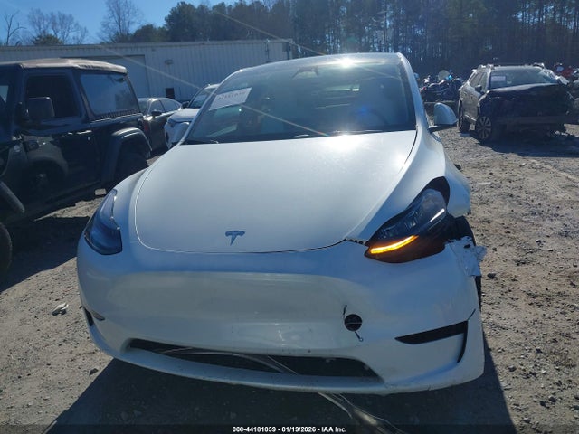 7SAYGDEF1PF694232 Tesla Model Y Performance Dual Motor All-wheel Drive