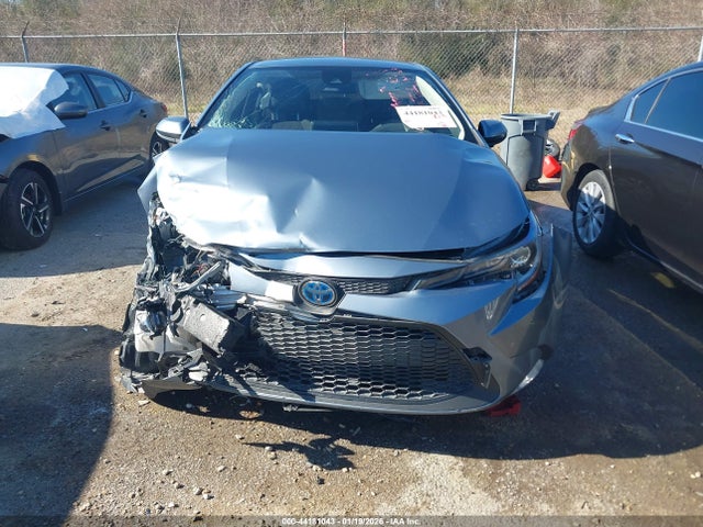 Toyota Corolla Hybrid Le 2021 JTDEAMDE4MJ006366 Image 11
