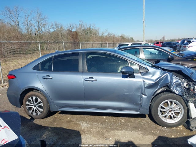 Toyota Corolla Hybrid Le 2021 JTDEAMDE4MJ006366 Image 12