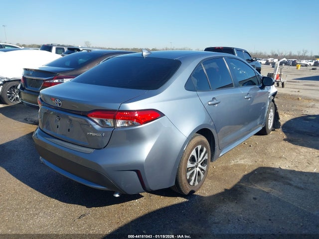 Toyota Corolla Hybrid Le 2021 JTDEAMDE4MJ006366 Image 4