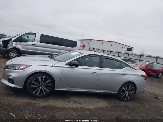 1N4BL4CV2NN316790 Nissan Altima Sr Fwd
