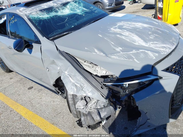 44181111 :رقم المزاد ، JTHGZ1B2XS5085488 vin ، 2025 Lexus Is 350 F Sport مزاد بيع