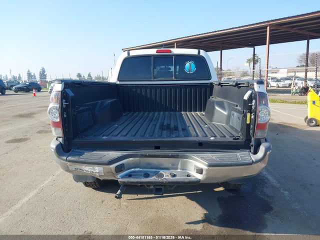 Toyota Tacoma Prerunner V6 2015 3TMKU4HN7FM044409 Image 16