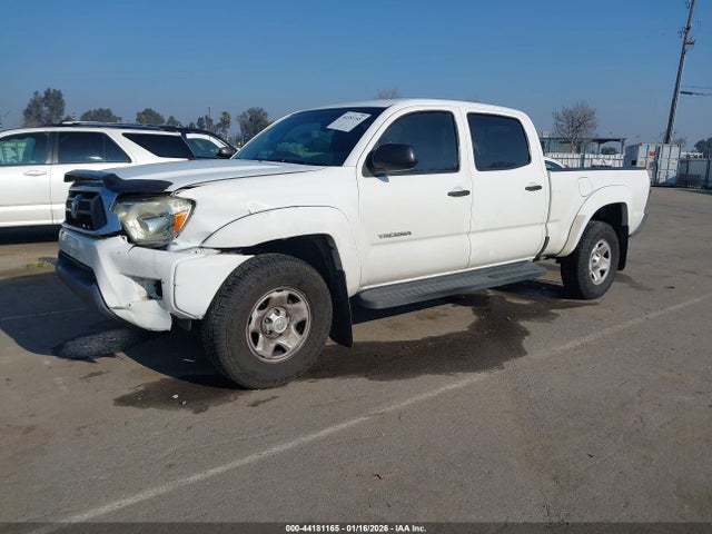 Toyota Tacoma Prerunner V6 2015 3TMKU4HN7FM044409 Image 2