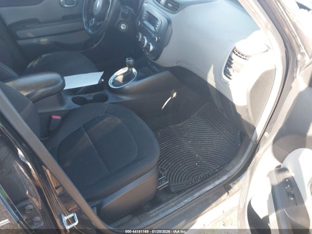 KNDJN2A2XG7304858 KIA Soul
