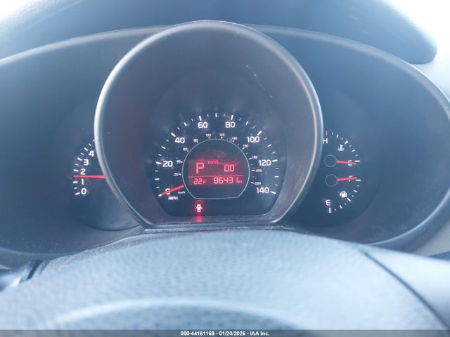 KNDJN2A2XG7304858 KIA Soul
