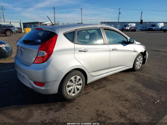 KMHCT5AE4HU351974 Hyundai ACCENT SE