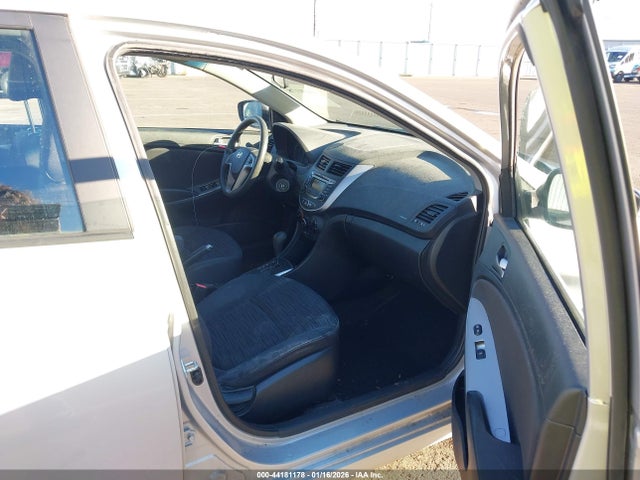 KMHCT5AE4HU351974 Hyundai ACCENT SE