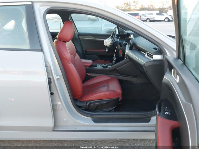 5XXG64J2XNG160302 KIA K5 Gt-line