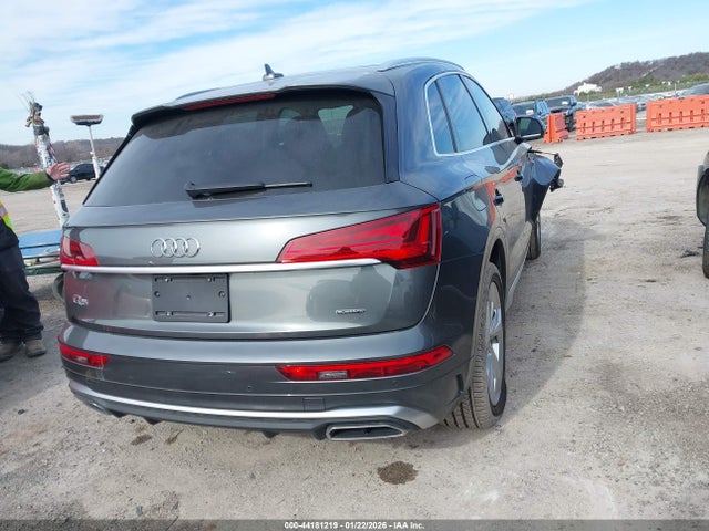 Продаж на аукціоні авто 2023 Audi Q5 Premium Plus 45 Tfsi S Line Quattro, vin: WA1EAAFY4P2007922, номер лоту: 44181219