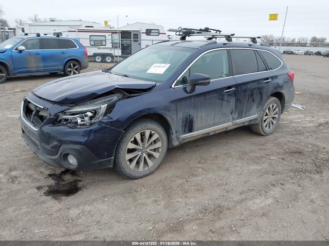 4S4BSATC2J3331673 Subaru Outback 2.5i Touring