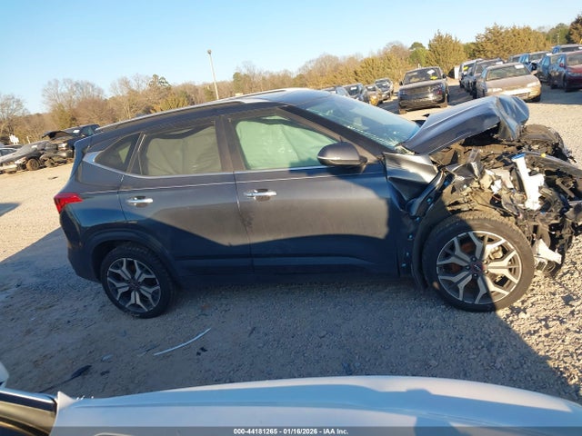 2023 Kia Seltos Sx Turbo მანქანა იყიდება აუქციონზე, vin: KNDETCA27P7399067, აუქციონის ნომერი: 44181265