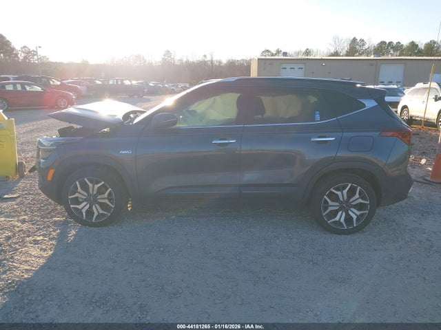 2023 Kia Seltos Sx Turbo მანქანა იყიდება აუქციონზე, vin: KNDETCA27P7399067, აუქციონის ნომერი: 44181265