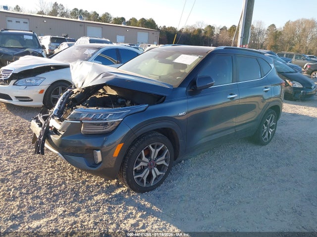 2023 Kia Seltos Sx Turbo მანქანა იყიდება აუქციონზე, vin: KNDETCA27P7399067, აუქციონის ნომერი: 44181265
