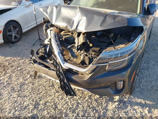 2023 Kia Seltos Sx Turbo მანქანა იყიდება აუქციონზე, vin: KNDETCA27P7399067, აუქციონის ნომერი: 44181265