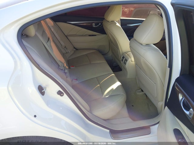 44181280 :رقم المزاد ، JN1BV7AR5EM686555 vin ، 2014 Infiniti Q50 Premium مزاد بيع