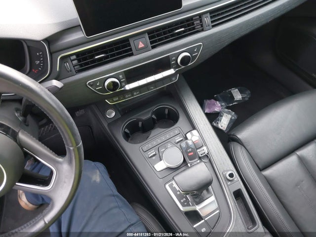 2017 AUDI A4 WAULNAF42HN010992 Photo 10