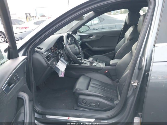 2017 AUDI A4 WAULNAF42HN010992 Photo 4