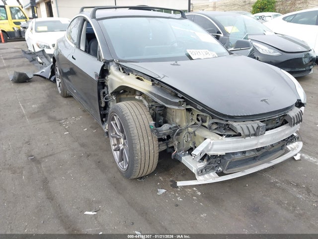 2019 TESLA MODEL 3 5YJ3E1EA7KF305697 Photo 5