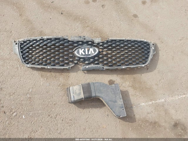 5XYPG4A55JG346391 KIA Sorento 3.3l Lx
