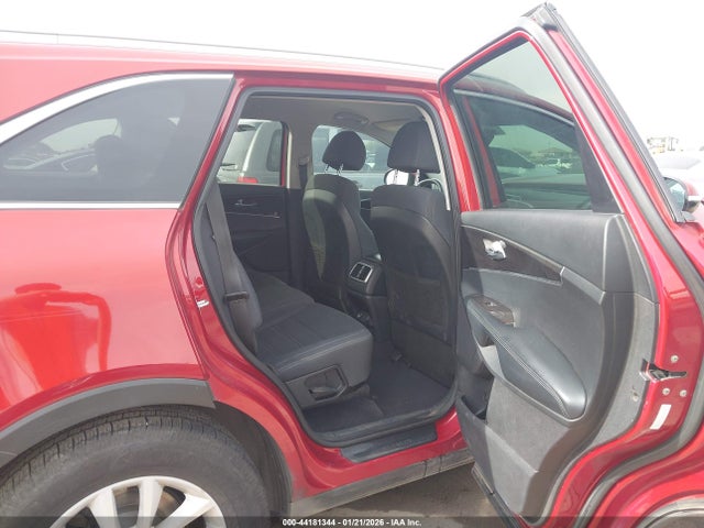 5XYPG4A55JG346391 KIA Sorento 3.3l Lx