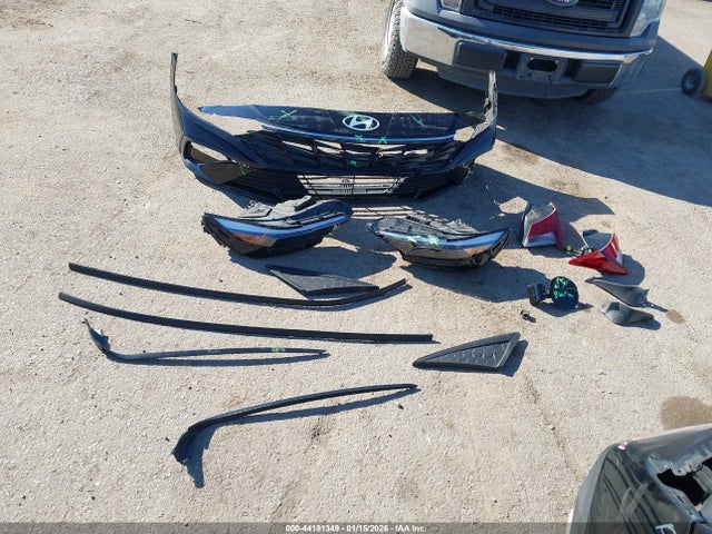 KMHLM4DGXRU839879 Hyundai ELANTRA SEL