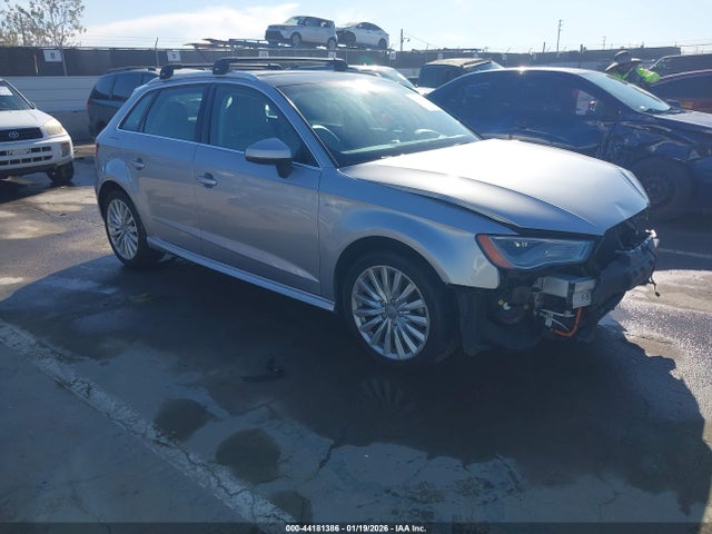 2016 AUDI A3 E-TRON WAUTPBFF4GA107053