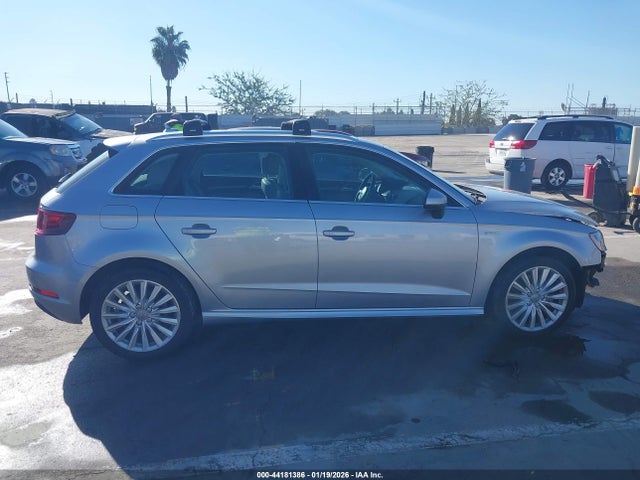 Audi A3 E-tron 1.4t Premium 2016 WAUTPBFF4GA107053 Image 14