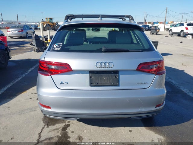 Audi A3 E-tron 1.4t Premium 2016 WAUTPBFF4GA107053 Image 17
