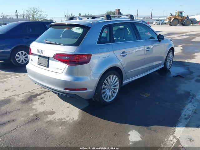 2016 AUDI A3 E-TRON WAUTPBFF4GA107053 Photo 3