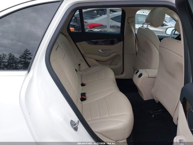 WDC0G4KB7JV015417 Mercedes-Benz Glc 300 4matic